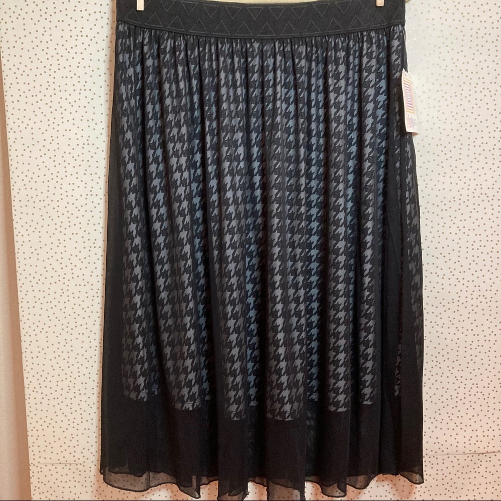 Lularoe Lola Mesh Houndstooth Pattern Midi Skirt